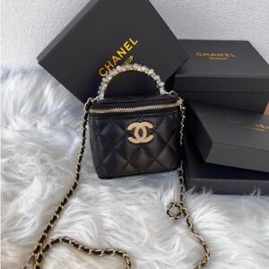 GWP Chanel Makeup Black Quilted Vanity Bag